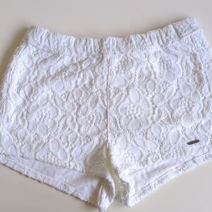 HOLLISTER White Lace Shorts